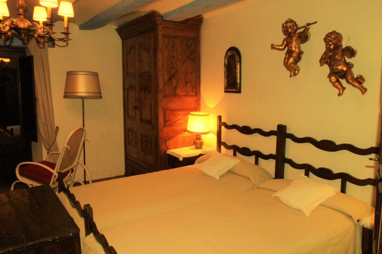 Casa-Abadia De Banaguas Apartment Ngoại thất bức ảnh
