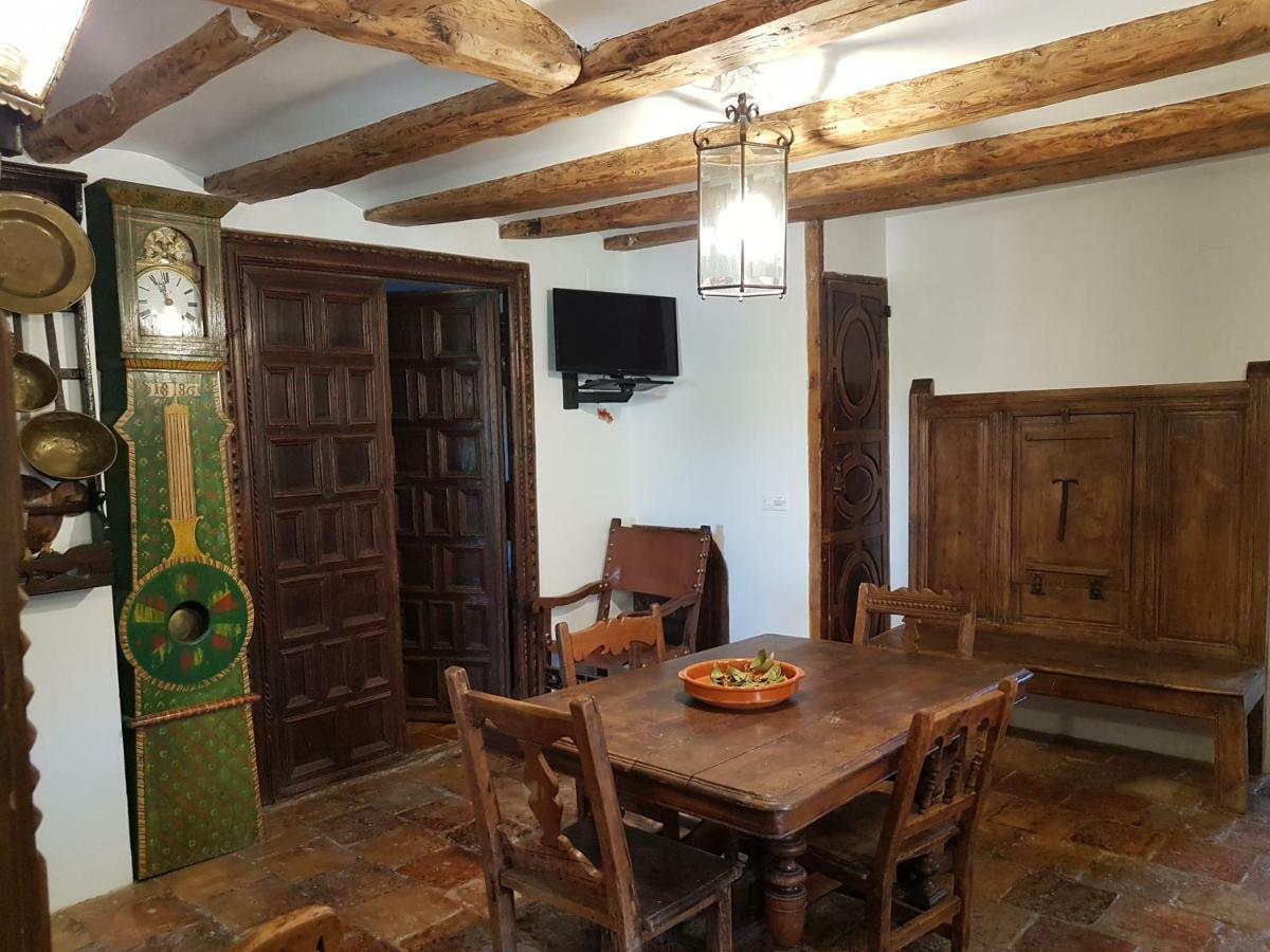 Casa-Abadia De Banaguas Apartment Ngoại thất bức ảnh