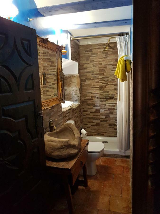 Casa-Abadia De Banaguas Apartment Ngoại thất bức ảnh